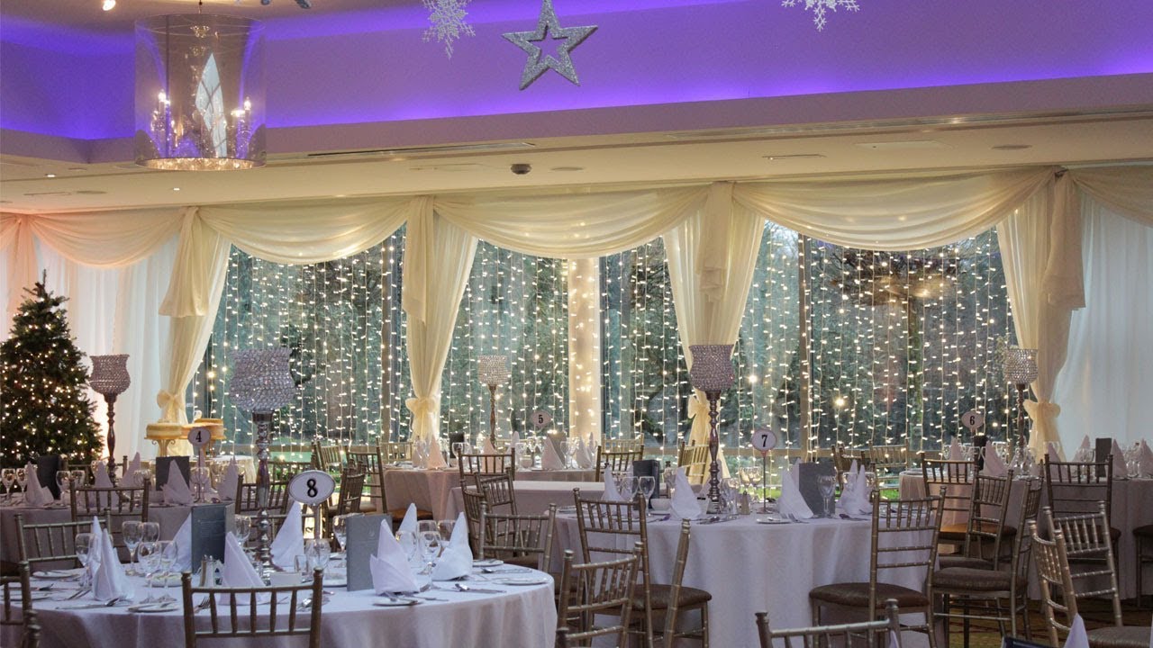 Who sets up wedding decor?